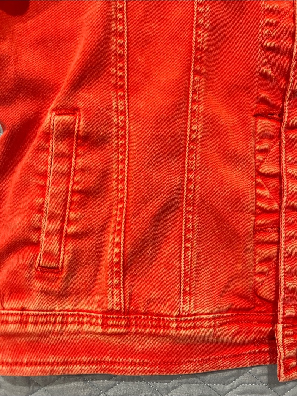 Ladies Distessed Red Denim Jacket - NWT Size Large - Picture 4 of 6